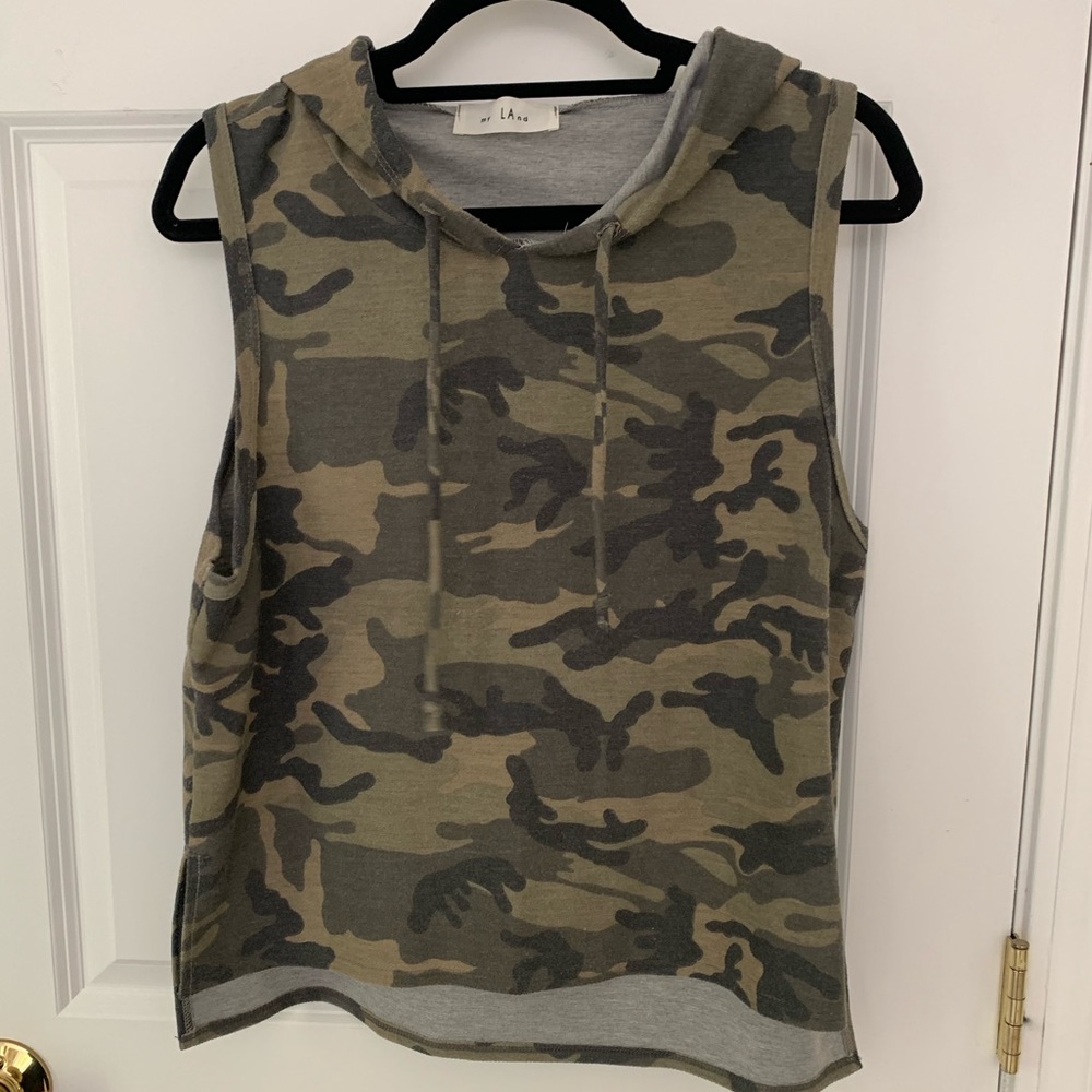 CAMO TANK HOODIE!!